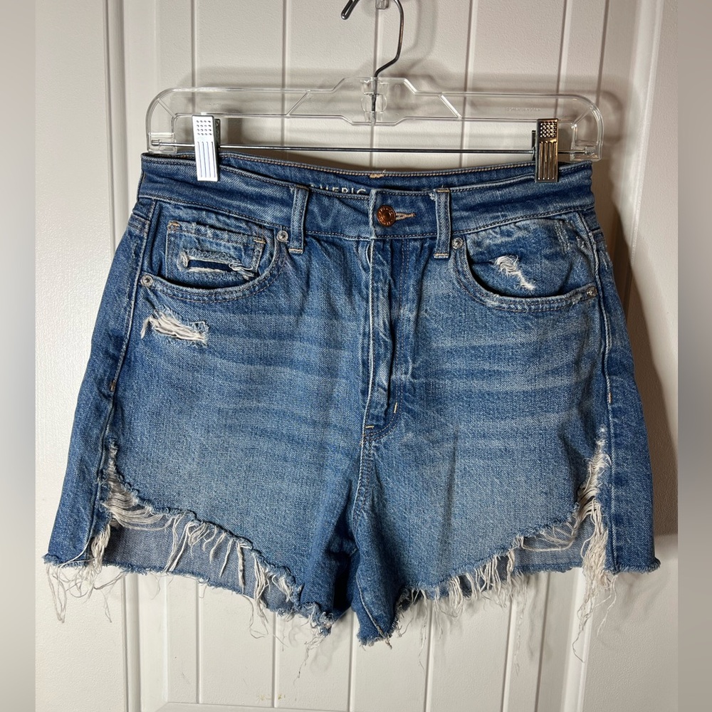American Eagle Outfitters highest waist denim mom short size 6
